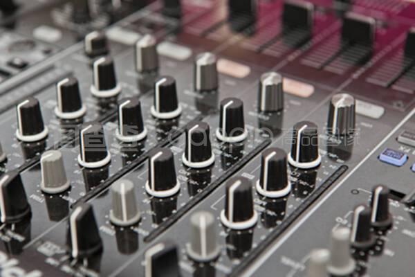 音響和語音控制設備